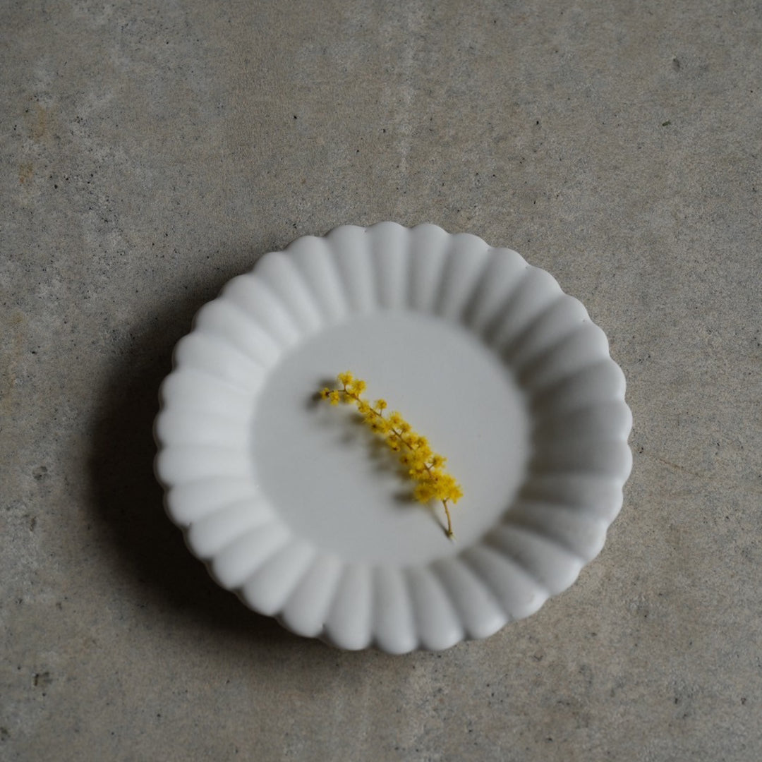 輪花デザート皿 S – 臼杵焼オンラインストア