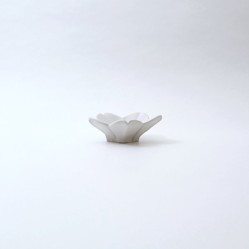 美品　1回のみ使用　臼杵焼　稜花小鉢　4皿　完売　花　陶器　小鉢 稜花さくら豆皿 – 臼杵焼オンラインストア